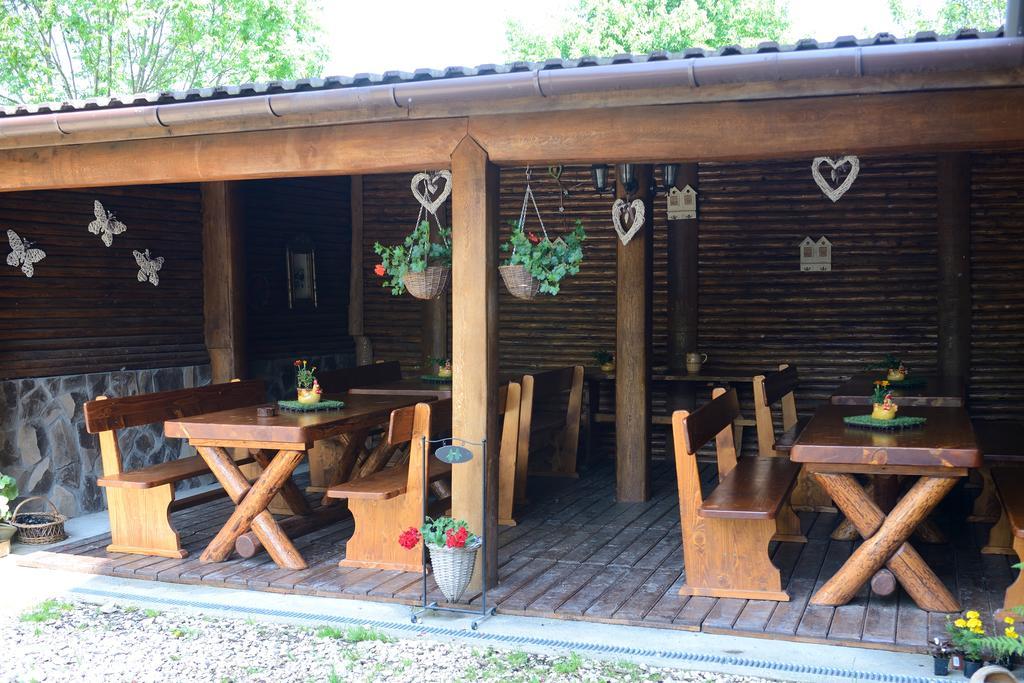 Vila Hora Cu Brazi Zărneşti Exterior foto